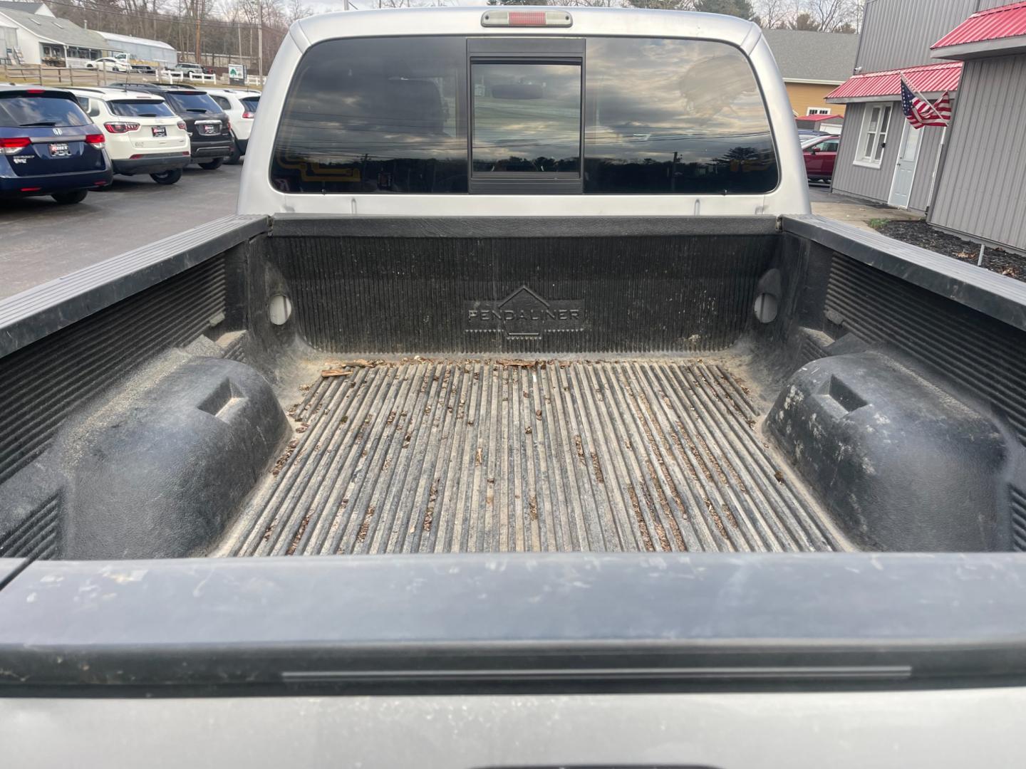 2015 Silver /Black Ford F-250 SD Lariat SuperCab 6.5ft. Bed 4WD (1FT7X2B61FE) with an 6.2L V8 OHV 16V engine, 6-Speed Automatic transmission, located at 547 E. Main St., Orwell, OH, 44076, (440) 437-5893, 41.535435, -80.847855 - Photo#10